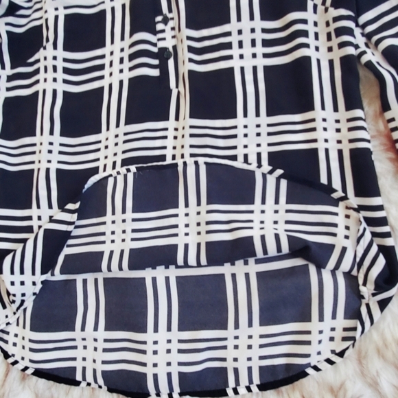 Checkered Crepe Chiffon Longsleeve Top 🌴 - Picture 7 of 9